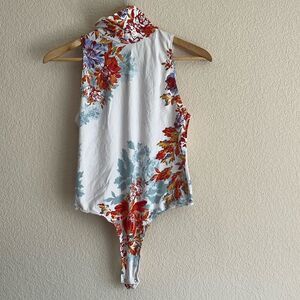 Free People Intimately Pixie Ivory Floral Print Mock Neck Bodysuit Size Medium